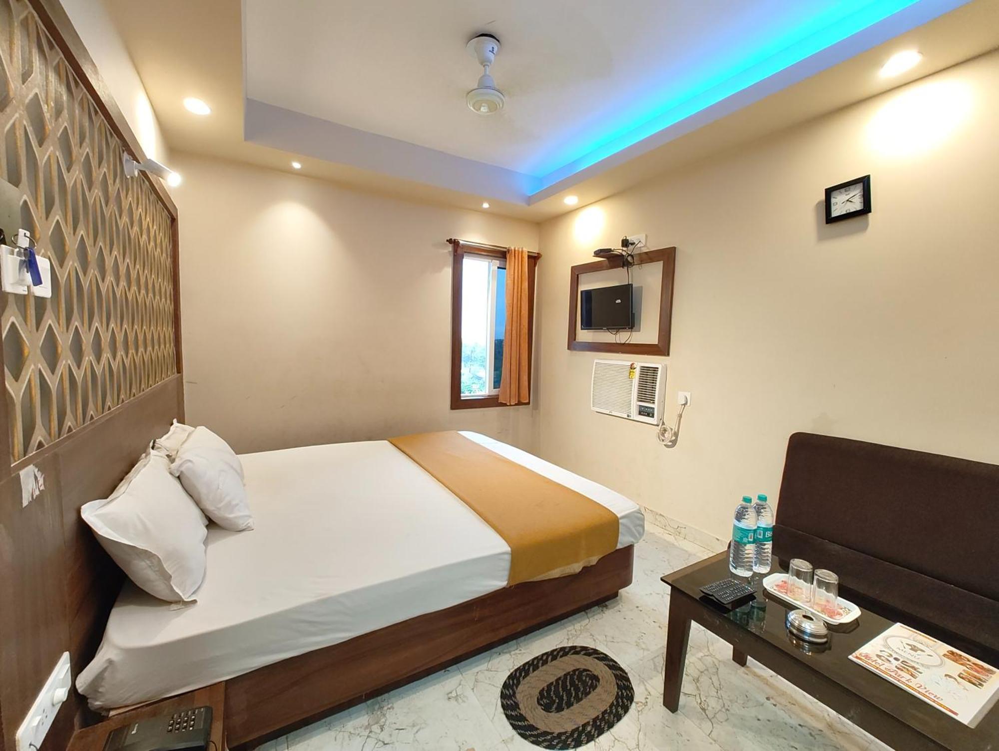 "Hotel Aradhya Puri"- Luxur- Room With Sea-View - Prime Location With Parking Facilities - Best Hotel In Puri Zewnętrze zdjęcie