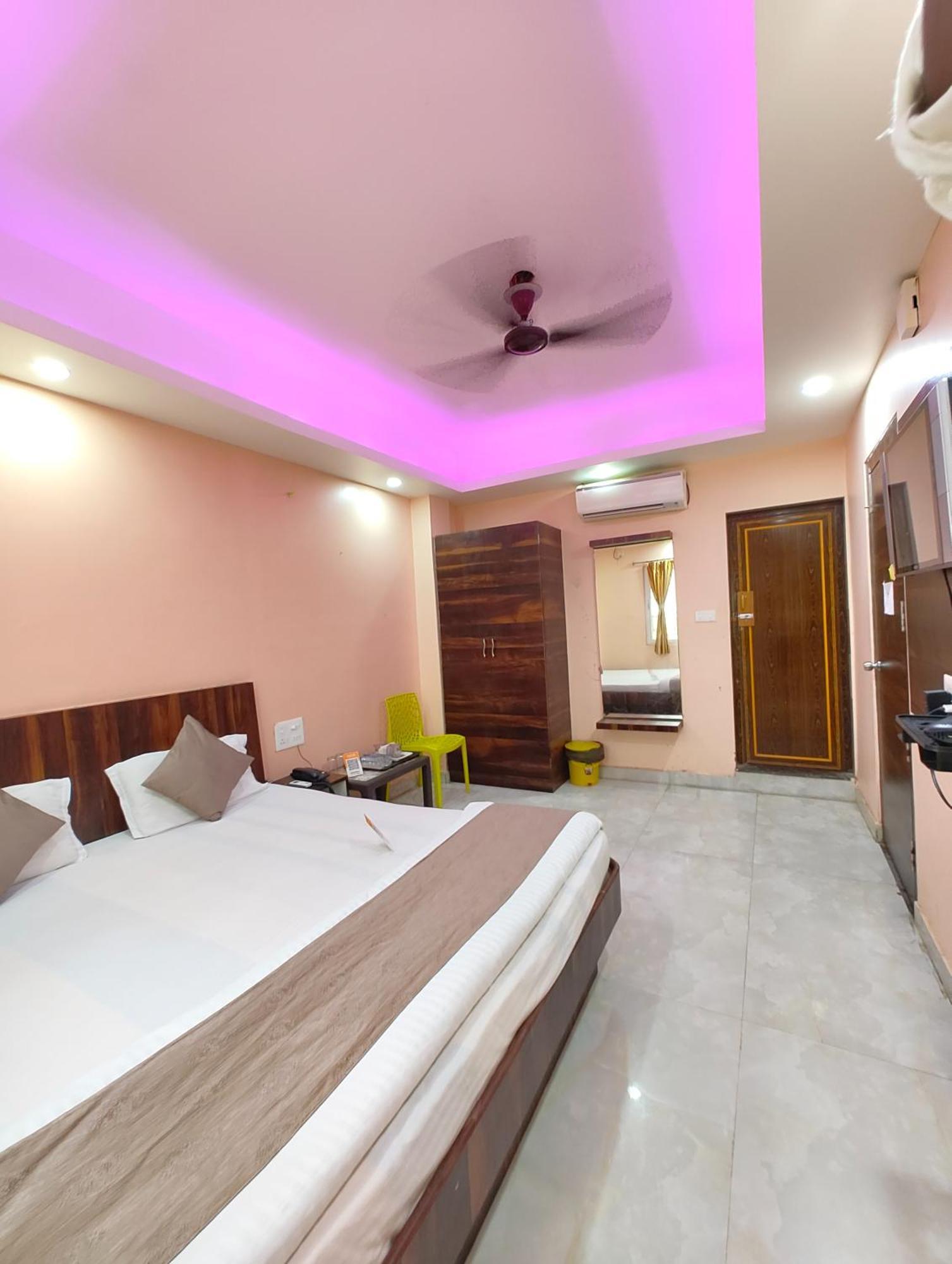 "Hotel Aradhya Puri"- Luxur- Room With Sea-View - Prime Location With Parking Facilities - Best Hotel In Puri Zewnętrze zdjęcie