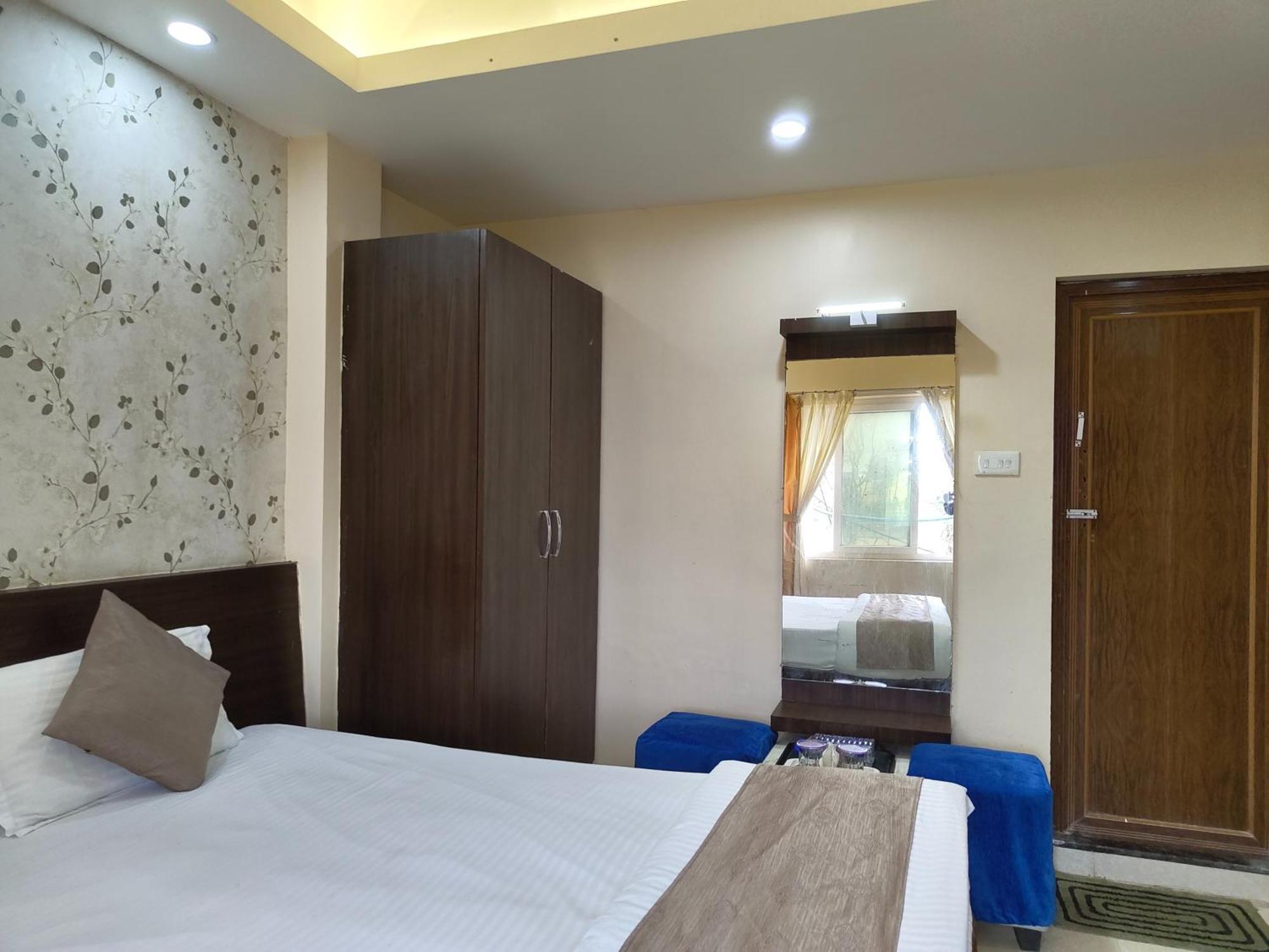 "Hotel Aradhya Puri"- Luxur- Room With Sea-View - Prime Location With Parking Facilities - Best Hotel In Puri Zewnętrze zdjęcie