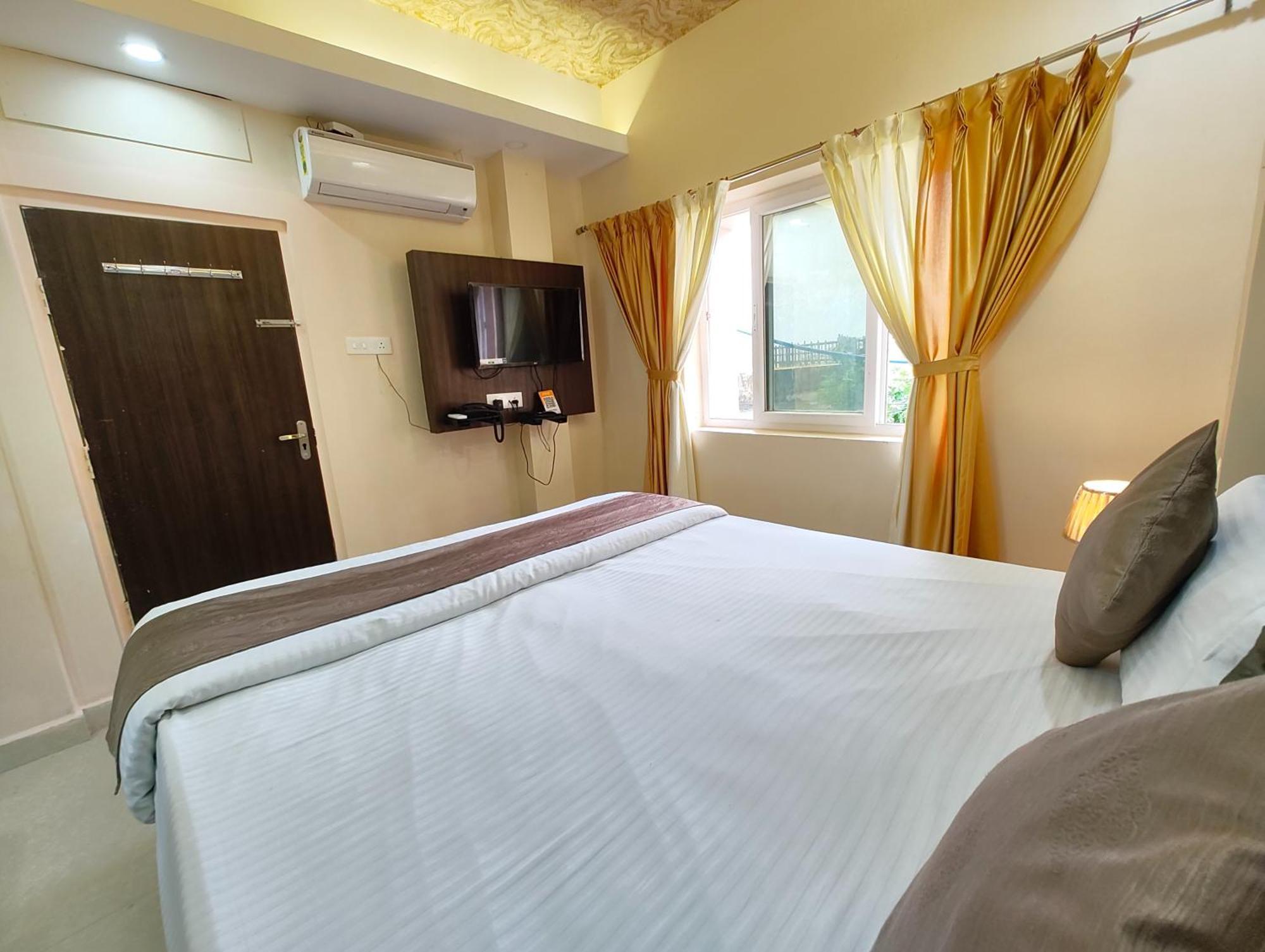 "Hotel Aradhya Puri"- Luxur- Room With Sea-View - Prime Location With Parking Facilities - Best Hotel In Puri Zewnętrze zdjęcie