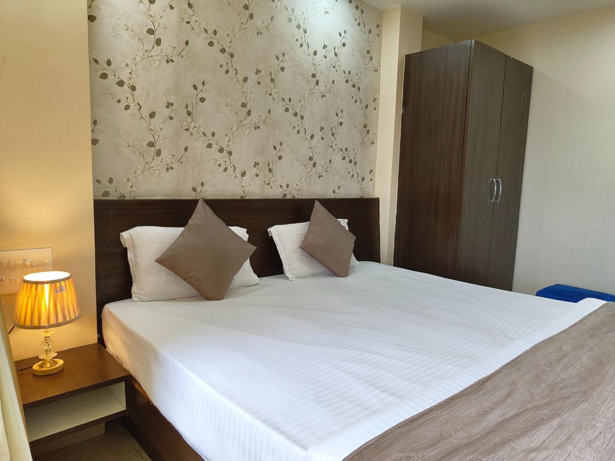 "Hotel Aradhya Puri"- Luxur- Room With Sea-View - Prime Location With Parking Facilities - Best Hotel In Puri Zewnętrze zdjęcie